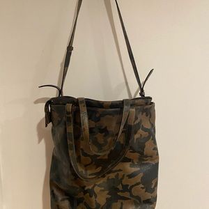 Bandier leather camouflage bag